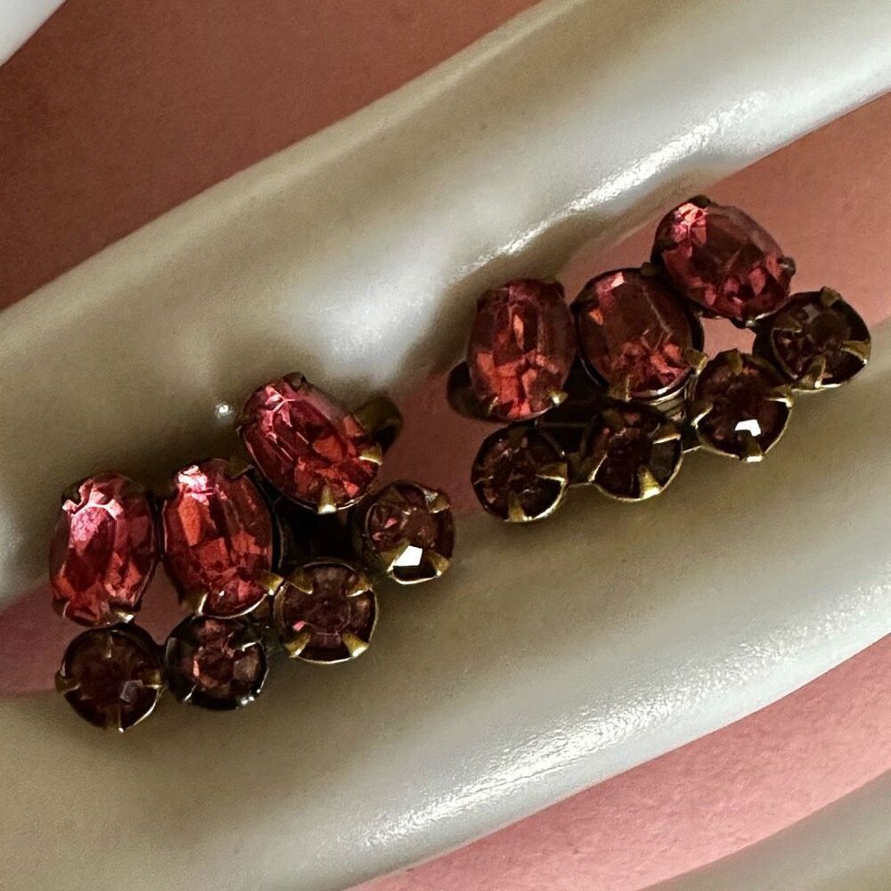 Pink rhinestone brass clip on earrings - Picture 3 of 8
